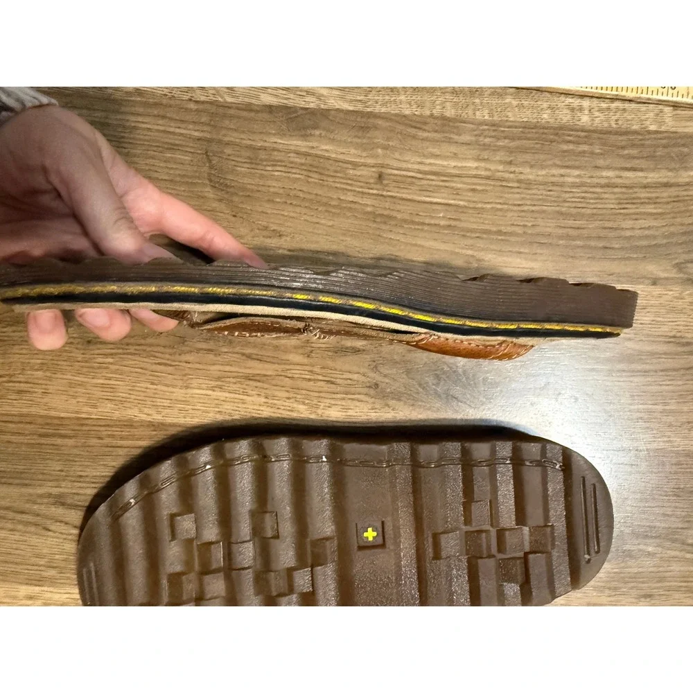 Dr. Martens Leather Flip Flops Mens 11 Brown Adult Thong Sandals Used Good